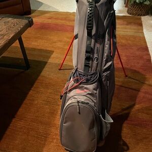 Nike Grey 8 Way Golf Bag